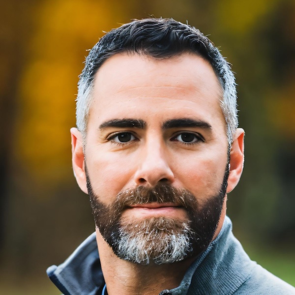 Headshot of Jonathan Mostowski